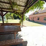 In - Balaton 54796 펜션 자르마디